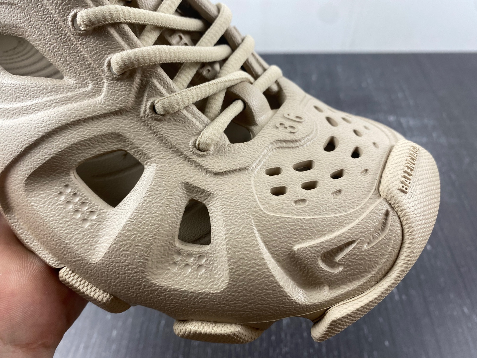 Ba*len*cia*ga blc* hd lace-up sneaker 702416w3ces9300