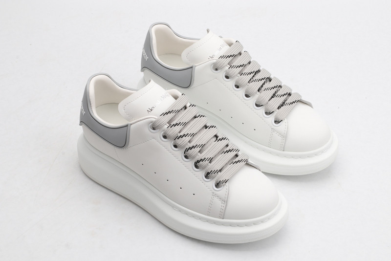 ALEXANDER MCQUEEN SNEAKER