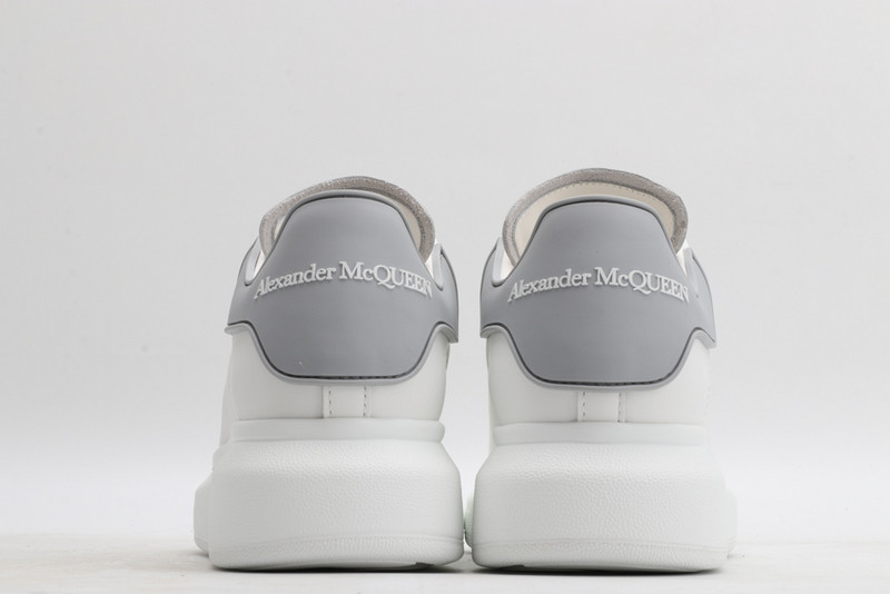 ALEXANDER MCQUEEN SNEAKER