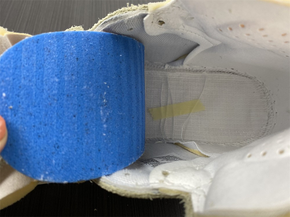 Jordan 1 High Zoom Air CMFT Olive Aura CT0979-102