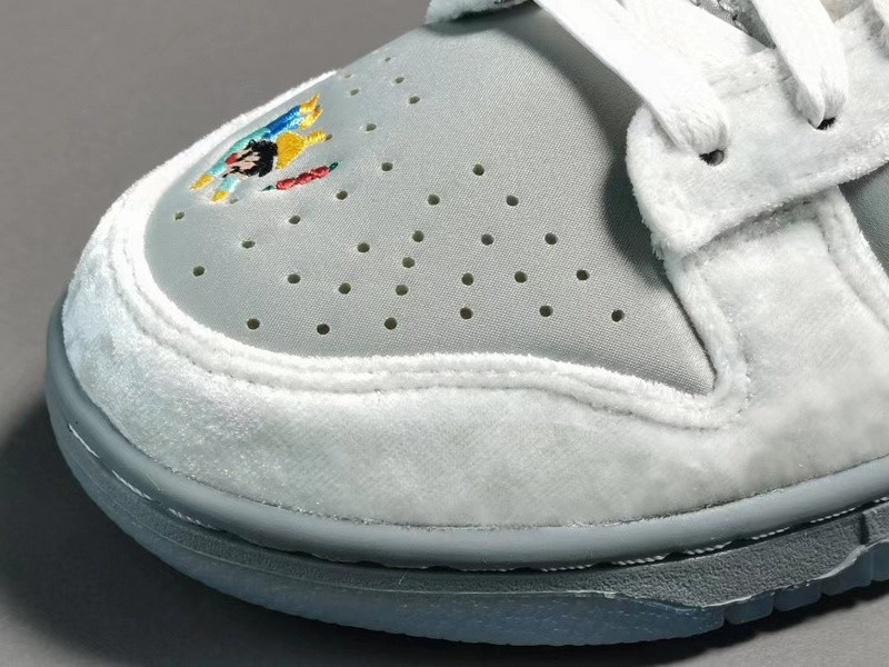 Nike Dunk Low Ice (W) DO2326-001