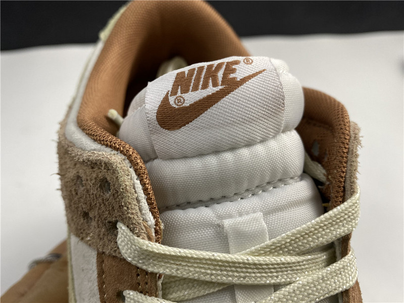 Nike Dunk Low PRM "Medium Curry" DD1390-100