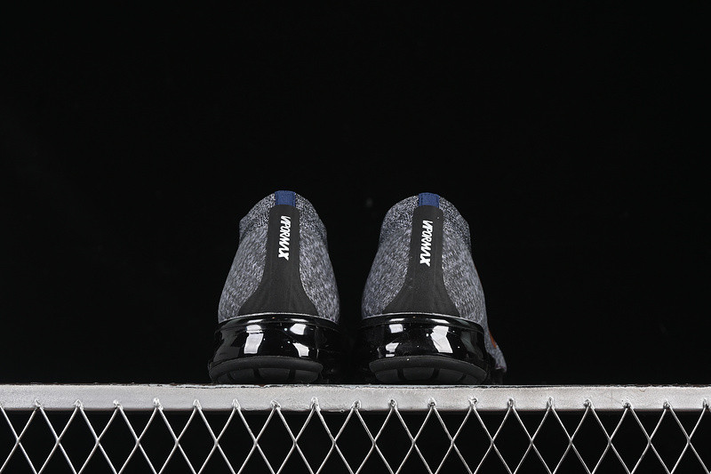 Nike Air Vapormax Flyknit Explorer 849558-010