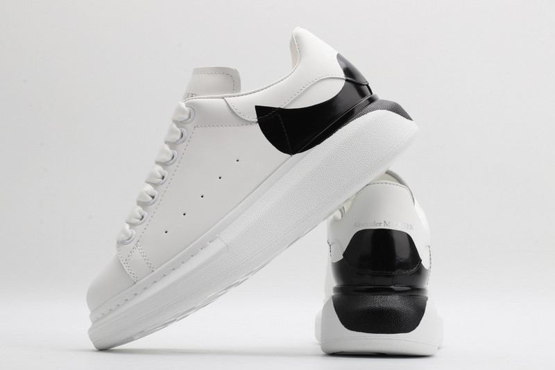 ALEXANDER MCQUEEN SNEAKER