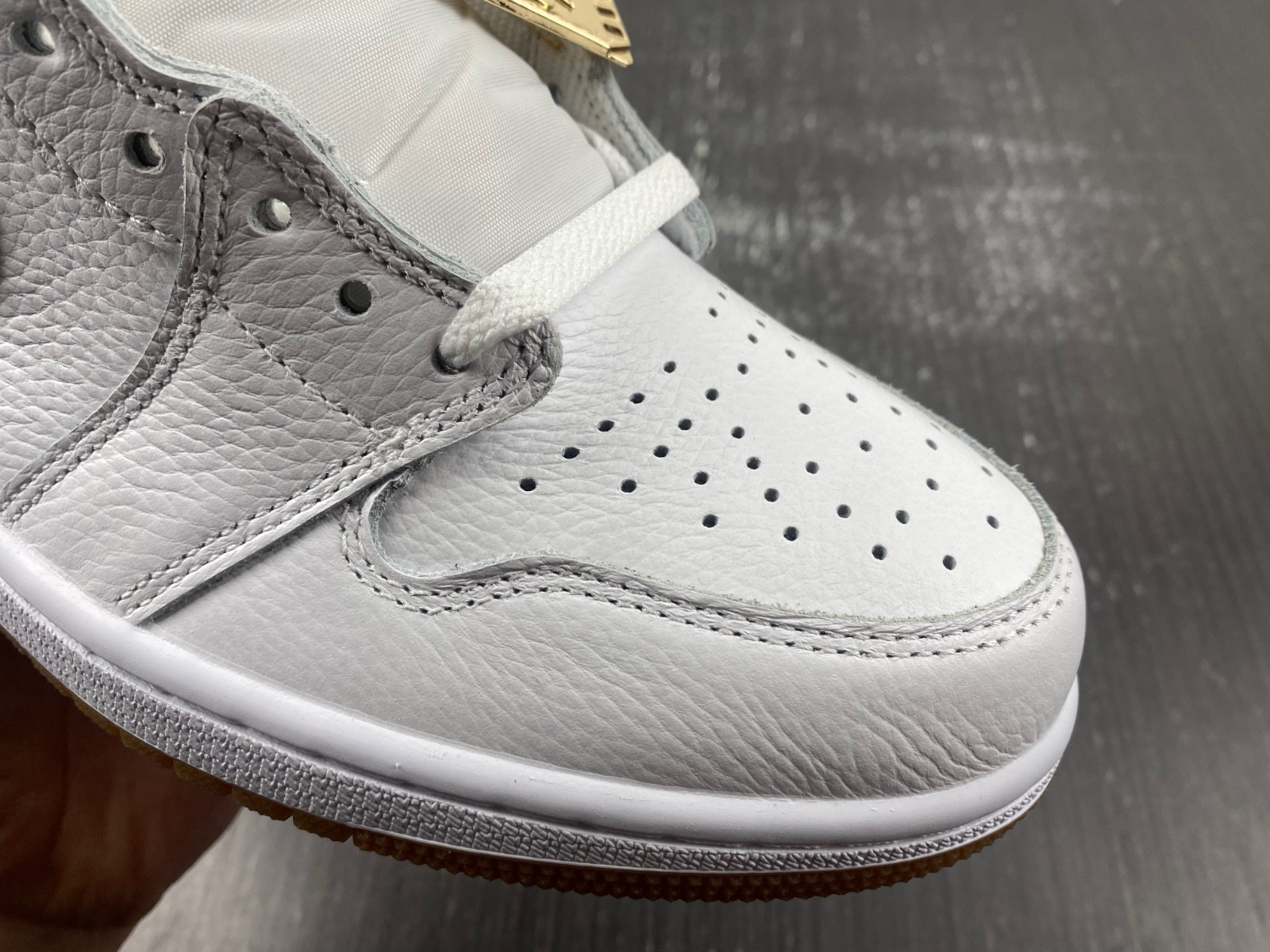 Air Jordan 1 Retro High OG FD2596-107