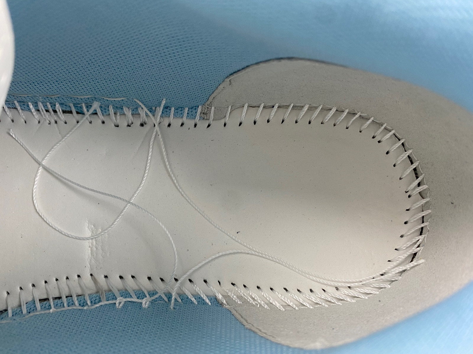 Off-White c/o Virgil Abloh