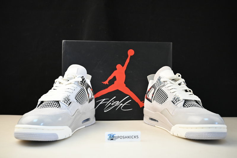 Air Jordan 4 Frozen Moments AQ9129-001