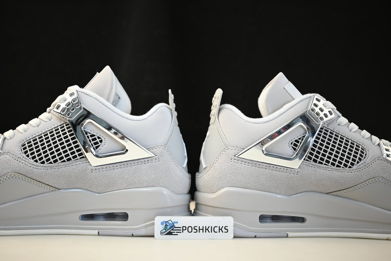 Air Jordan 4 Frozen Moments AQ9129-001