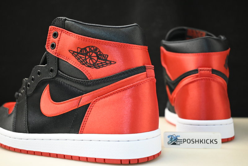 Air Jordan 1 High OG WMNS Satin Bred FD4810-061