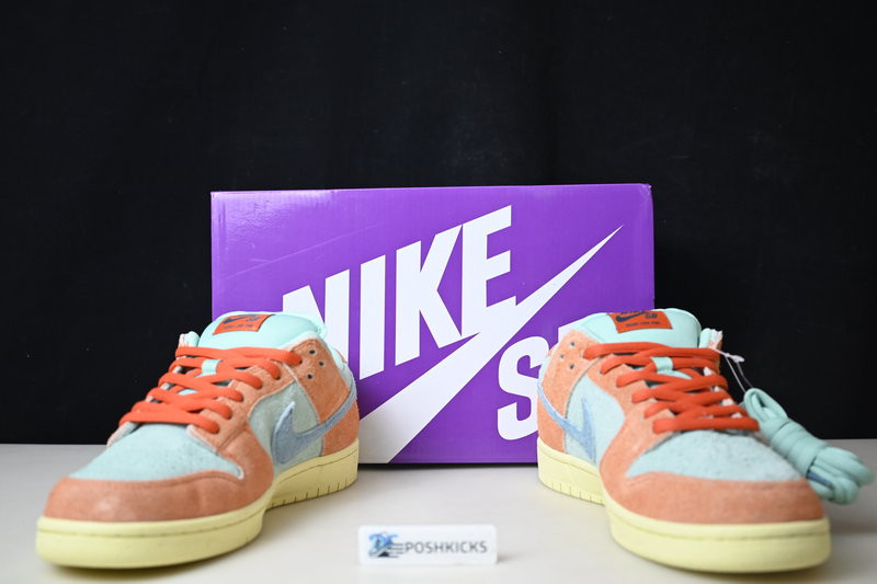 Nike SB Dunk Low Orange Noise Aqua DV5429-800