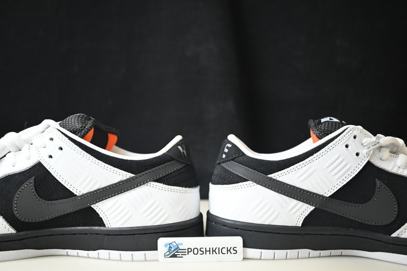 TIGHTBOOTH x Nike SB Dunk Low FD2629-100