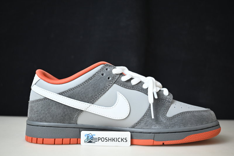 Nike SB Dunk Low Staple NYC Pigeon - 304292-011