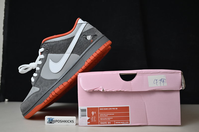 Nike SB Dunk Low Staple NYC Pigeon - 304292-011