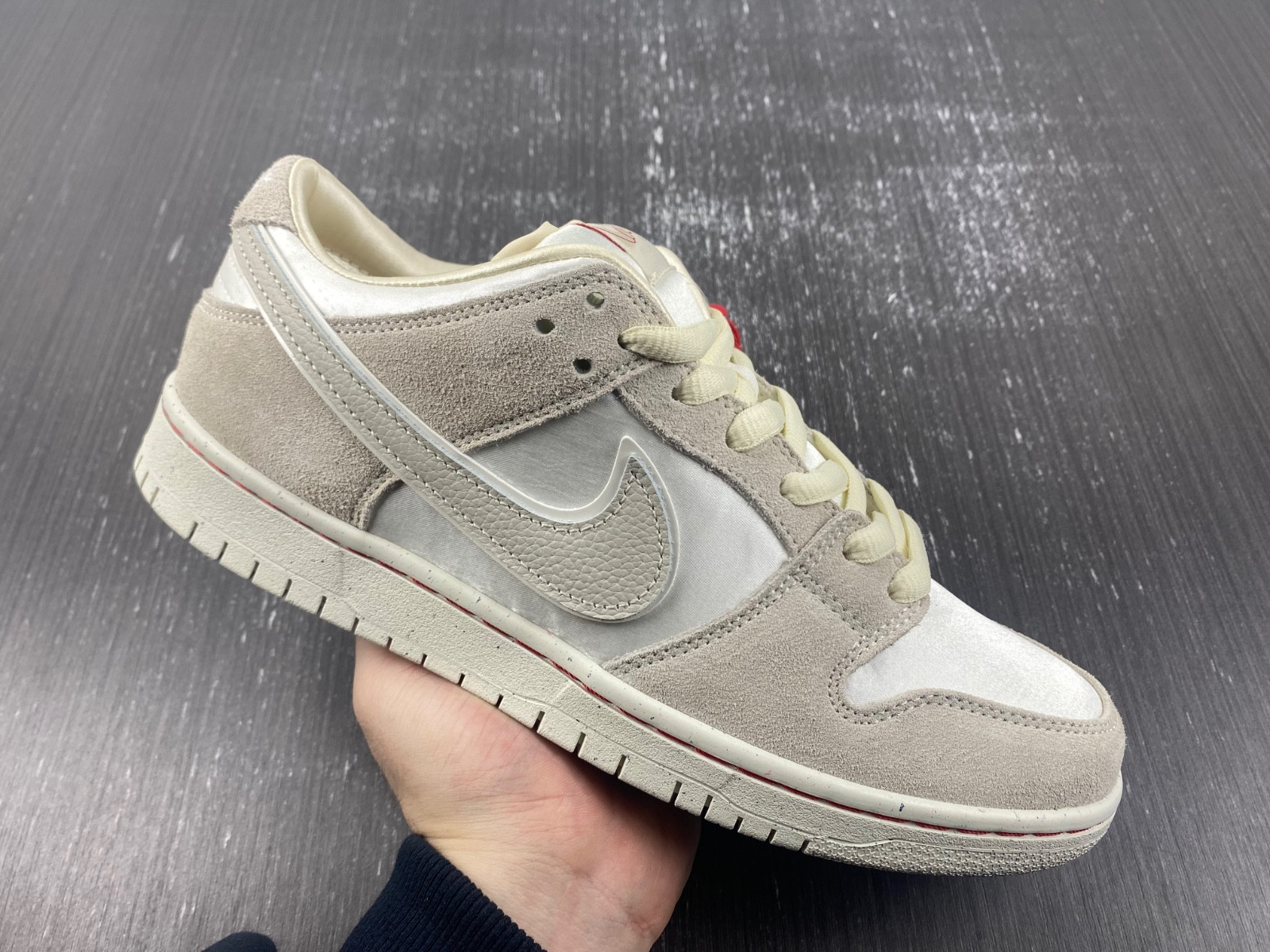 Nike SB Dunk Low City of Love Coconut Milk FZ5654-100