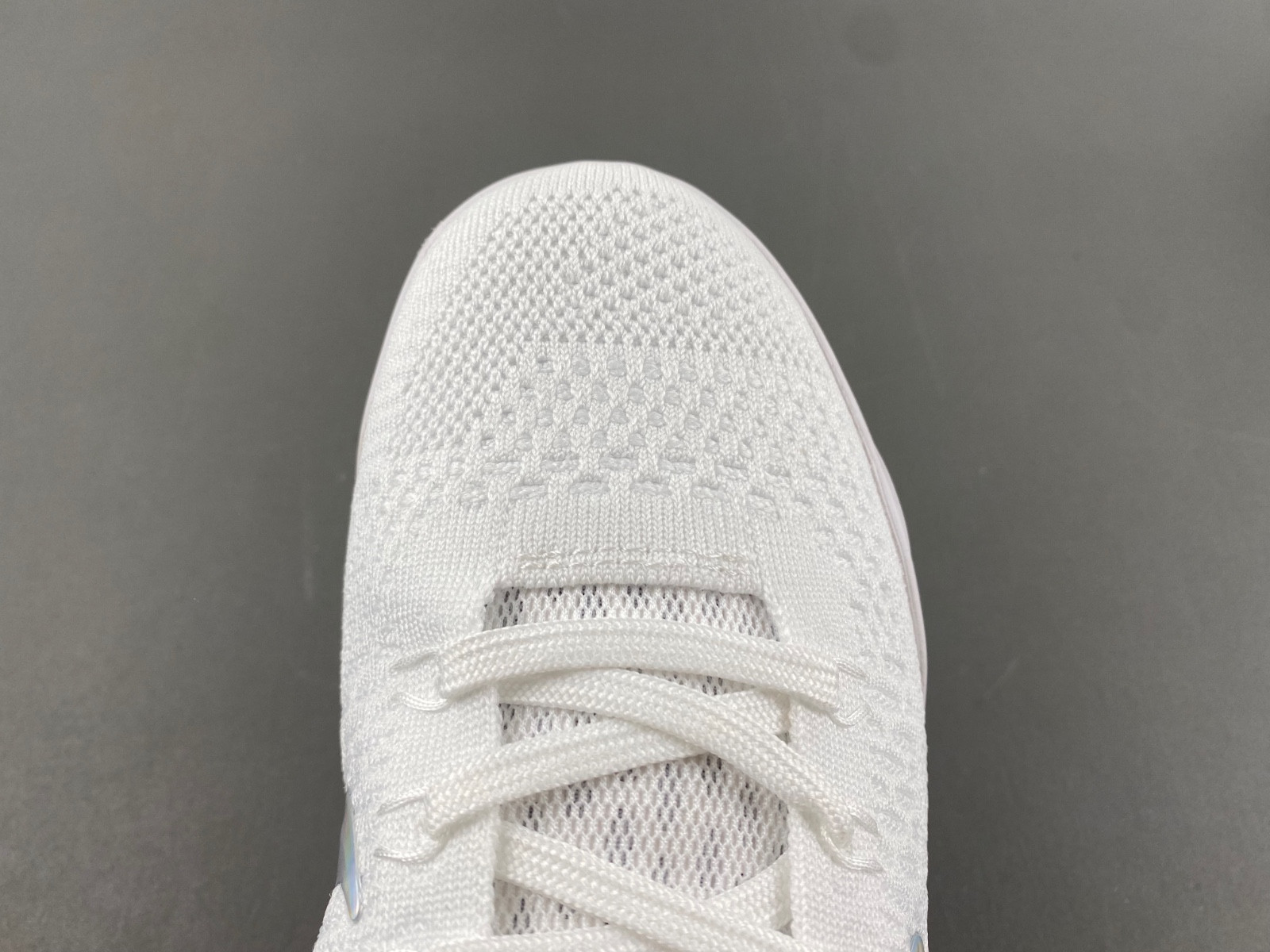 Kobe 9 Elite Low Protro Halo FZ7334-100