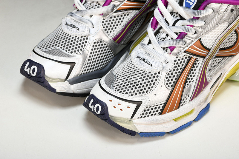 Ba*len*cia*ga runner 772774-w3rbw-9168 (it’s not the same as the previous one!)