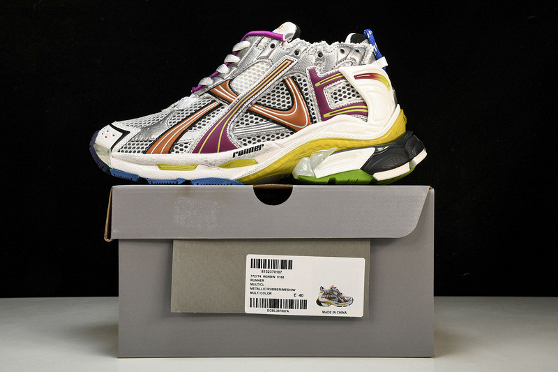 Ba*len*cia*ga runner 772774-w3rbw-9168 (it’s not the same as the previous one!)