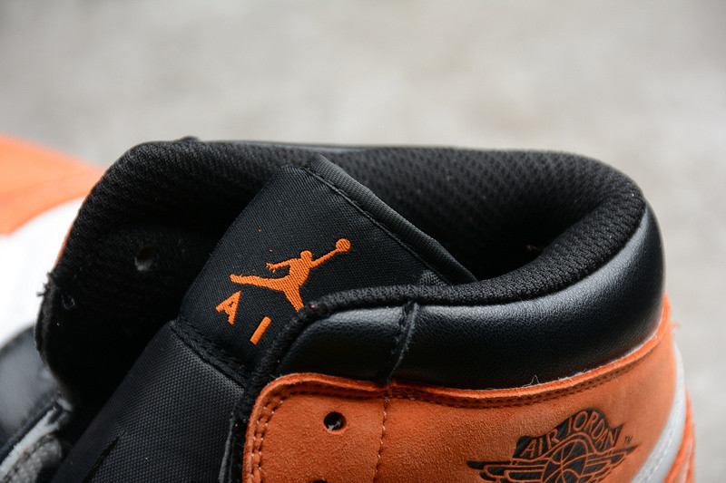 AIR JORDAN 1 MID SHATTERED BACKBOARD 554724-058