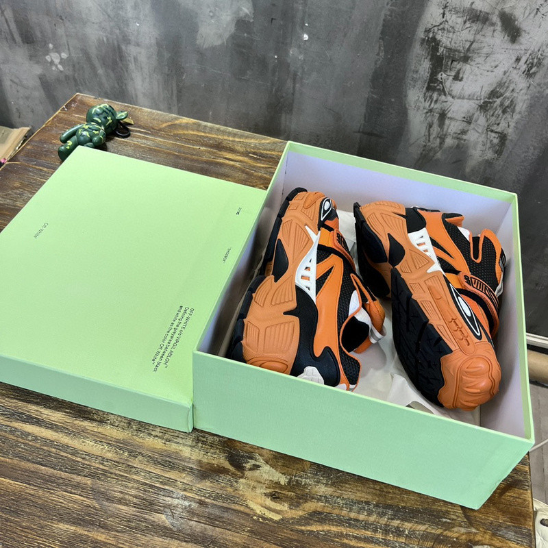 GLOVE SLIP ON in orange