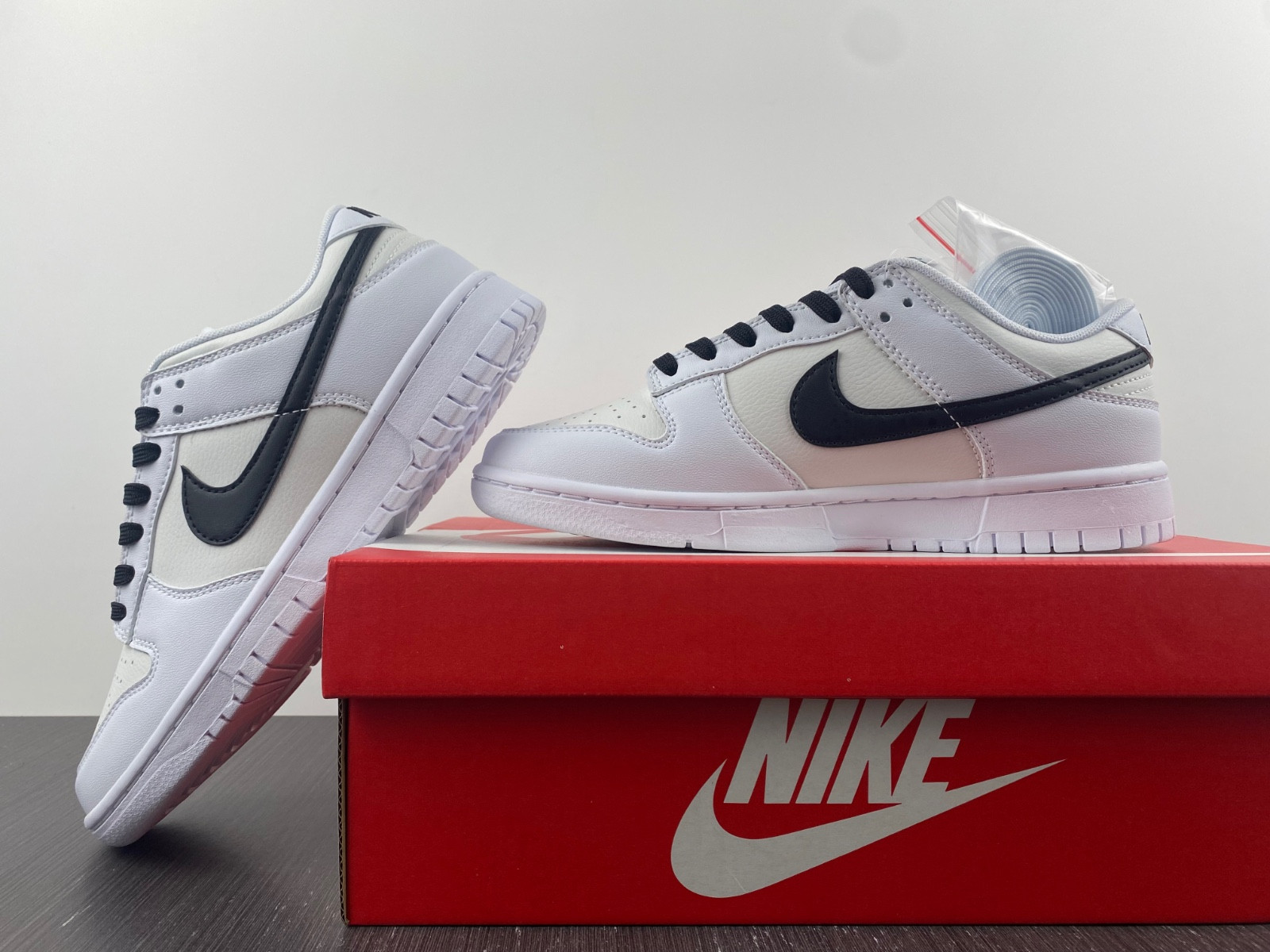 Nike Dunk Low Reverse Panda DJ6188-101