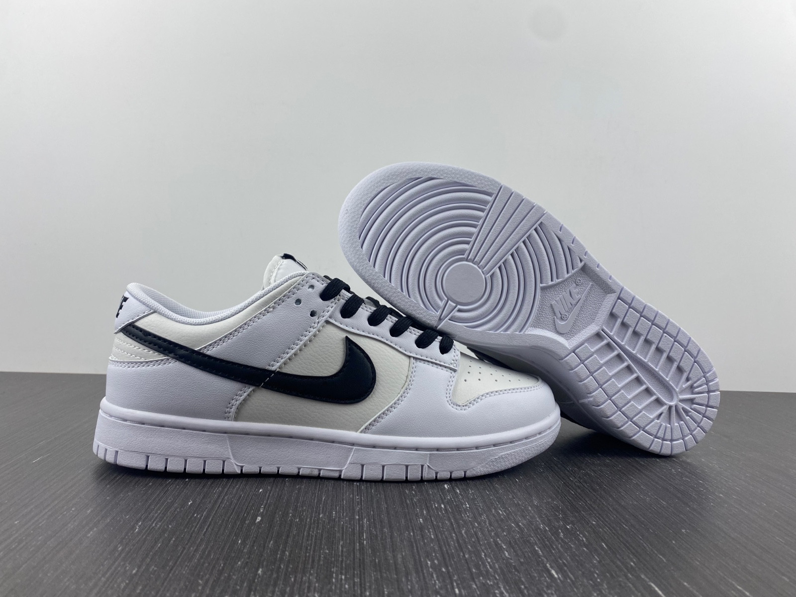 Nike Dunk Low Reverse Panda DJ6188-101