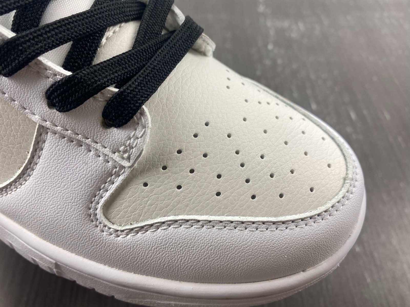 Nike Dunk Low Reverse Panda DJ6188-101