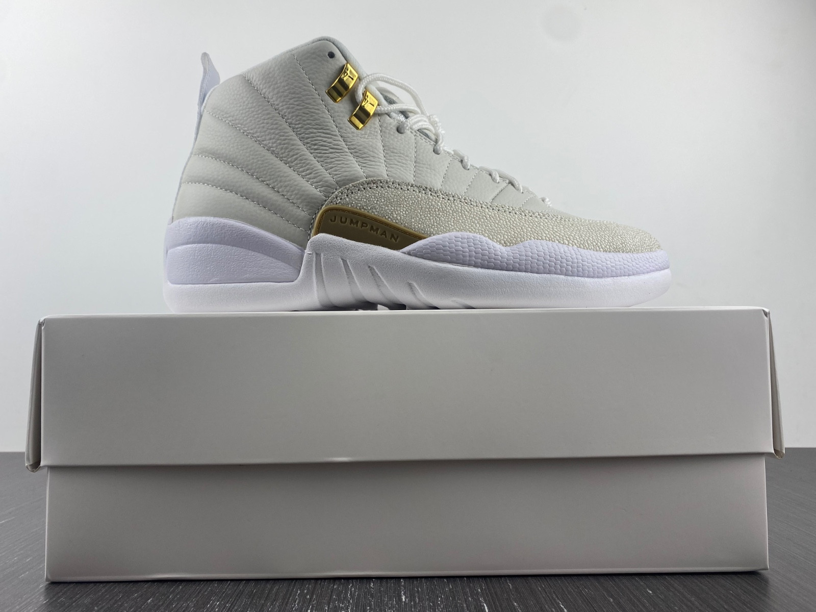 Air Jordan 12 Retro “OVO White” 873864-102