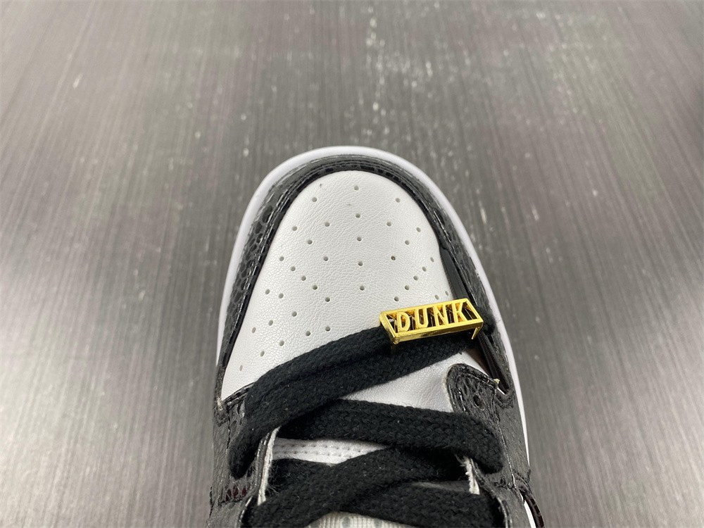 Nike Dunk Low Disrupt 2 Just Do It Snakeskin DV1490-161