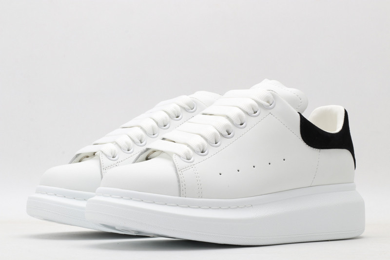 ALEXANDER MCQUEEN SNEAKER