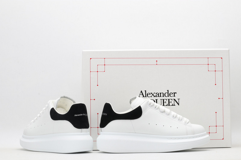 ALEXANDER MCQUEEN SNEAKER
