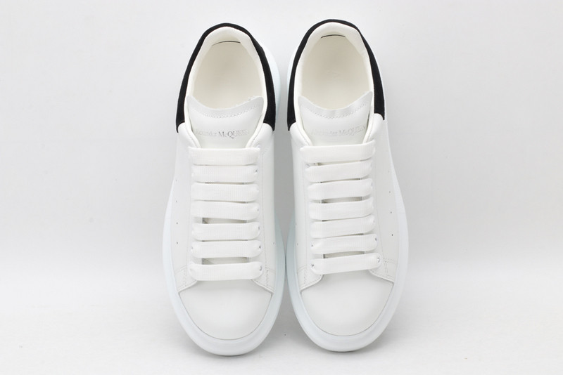 ALEXANDER MCQUEEN SNEAKER