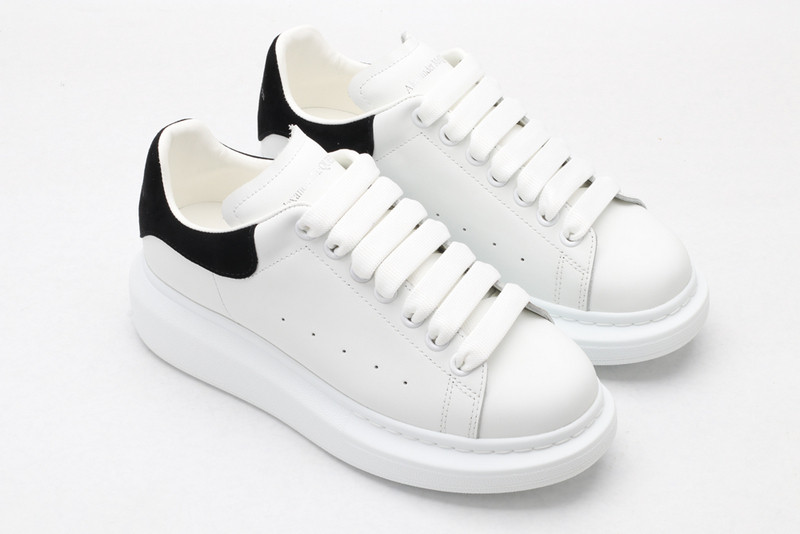 ALEXANDER MCQUEEN SNEAKER