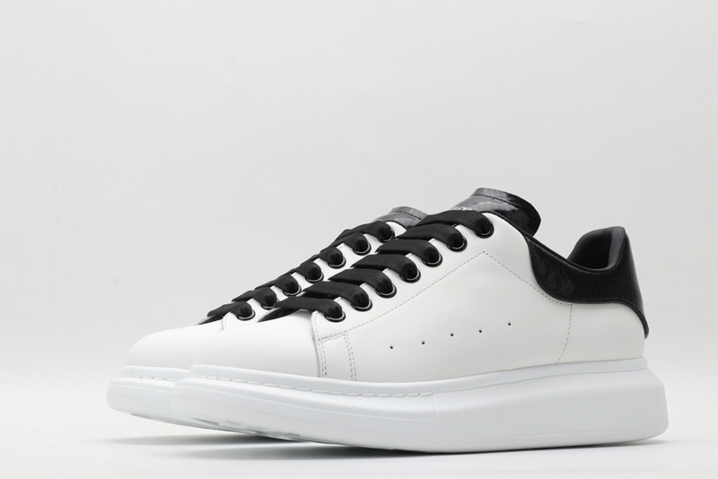 ALEXANDER MCQUEEN SNEAKER