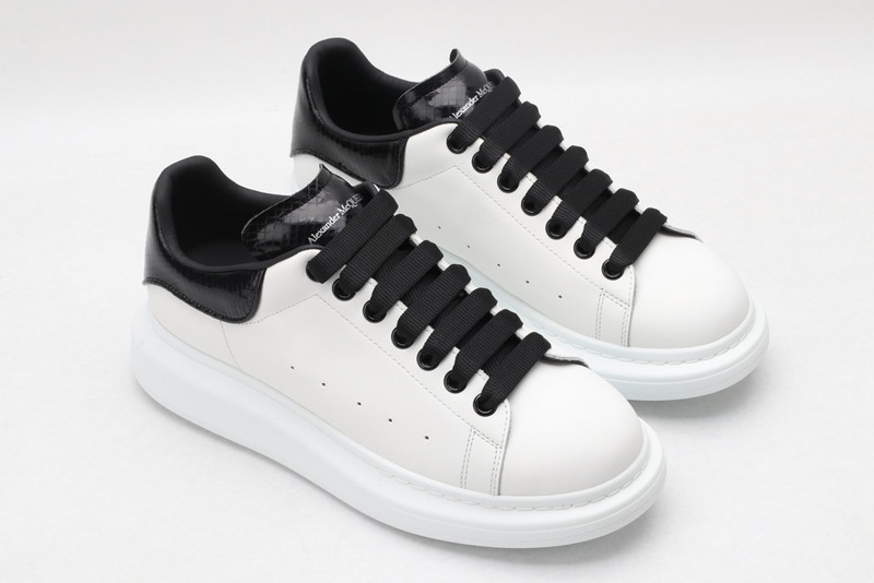 ALEXANDER MCQUEEN SNEAKER