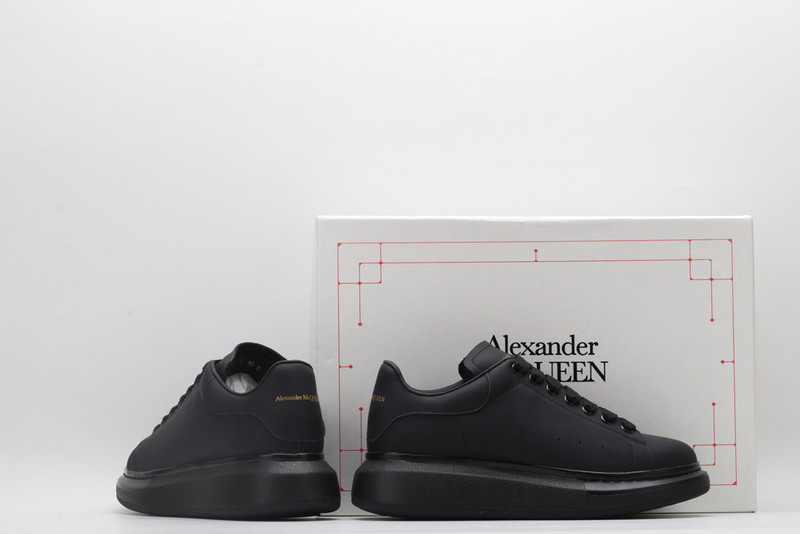 ALEXANDER MCQUEEN SNEAKER