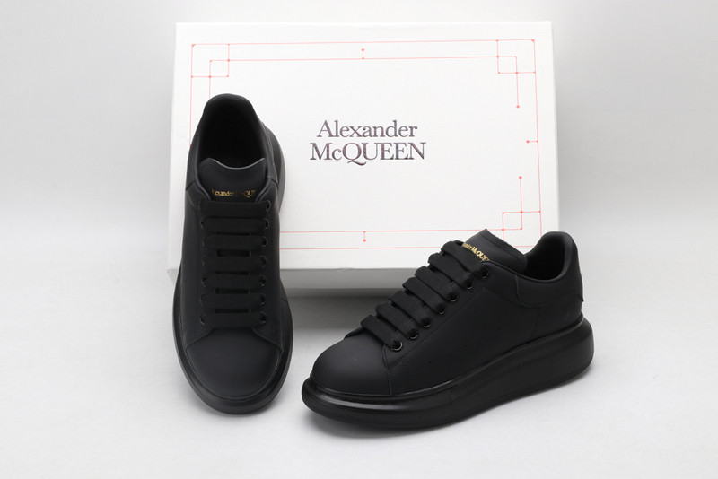ALEXANDER MCQUEEN SNEAKER