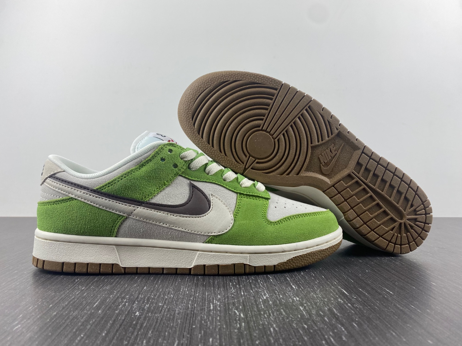 Nike Dunk Low SE "85" | DO9457-100