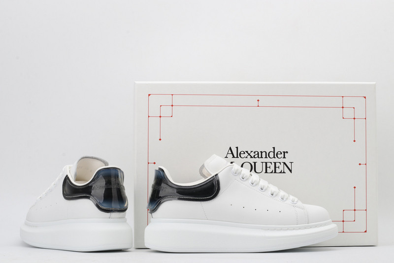 ALEXANDER MCQUEEN SNEAKER