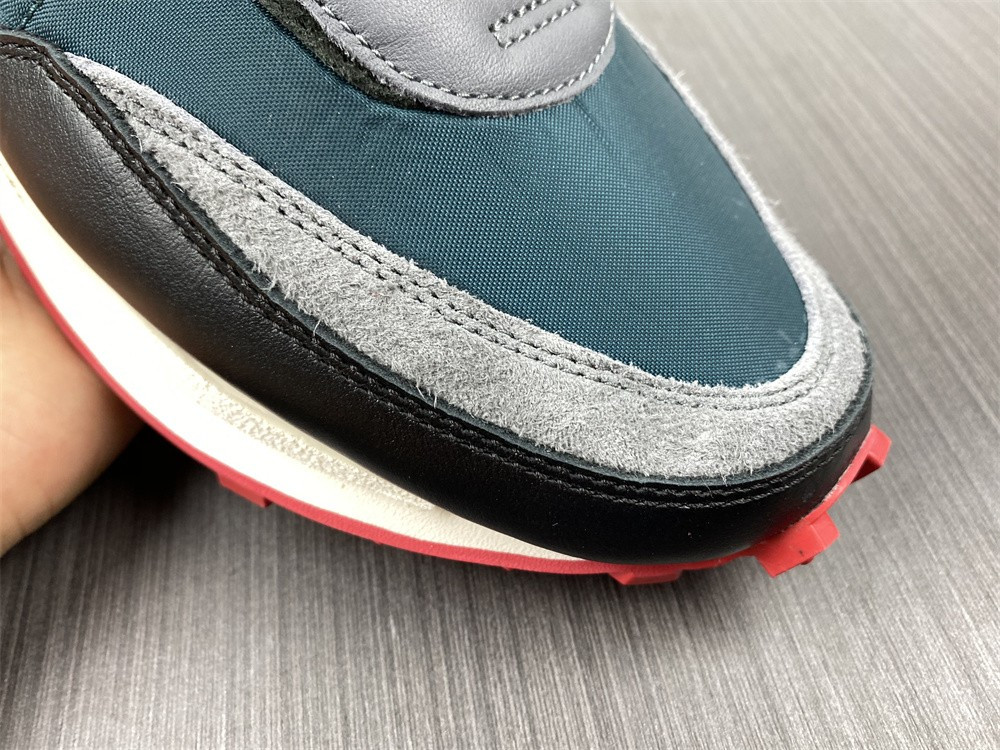 Nike LD Waffle sacai Undercover Maroon DJ4877-300