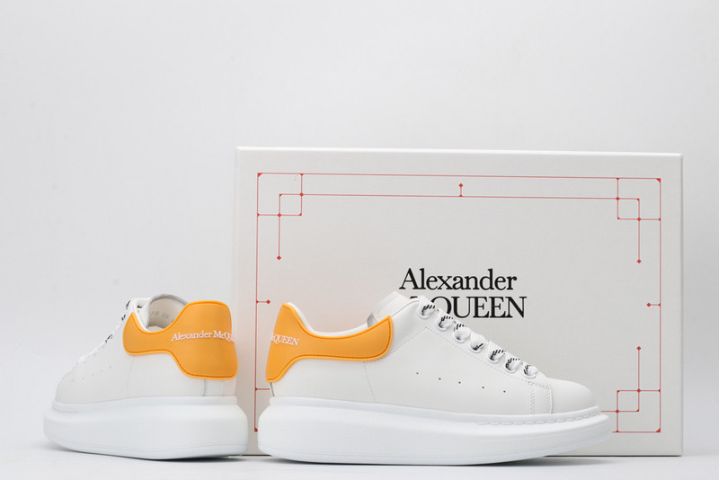 ALEXANDER MCQUEEN SNEAKER