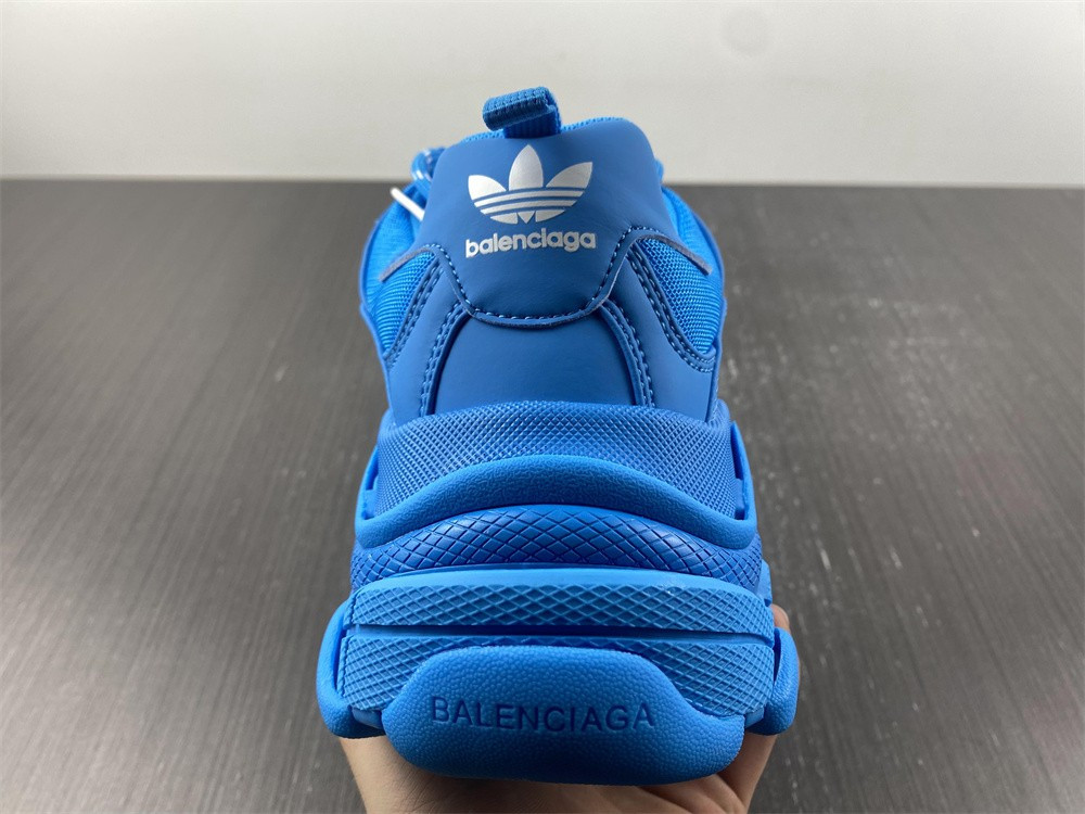 Ba*len*cia*ga triple s 71020 w2rb6 0203