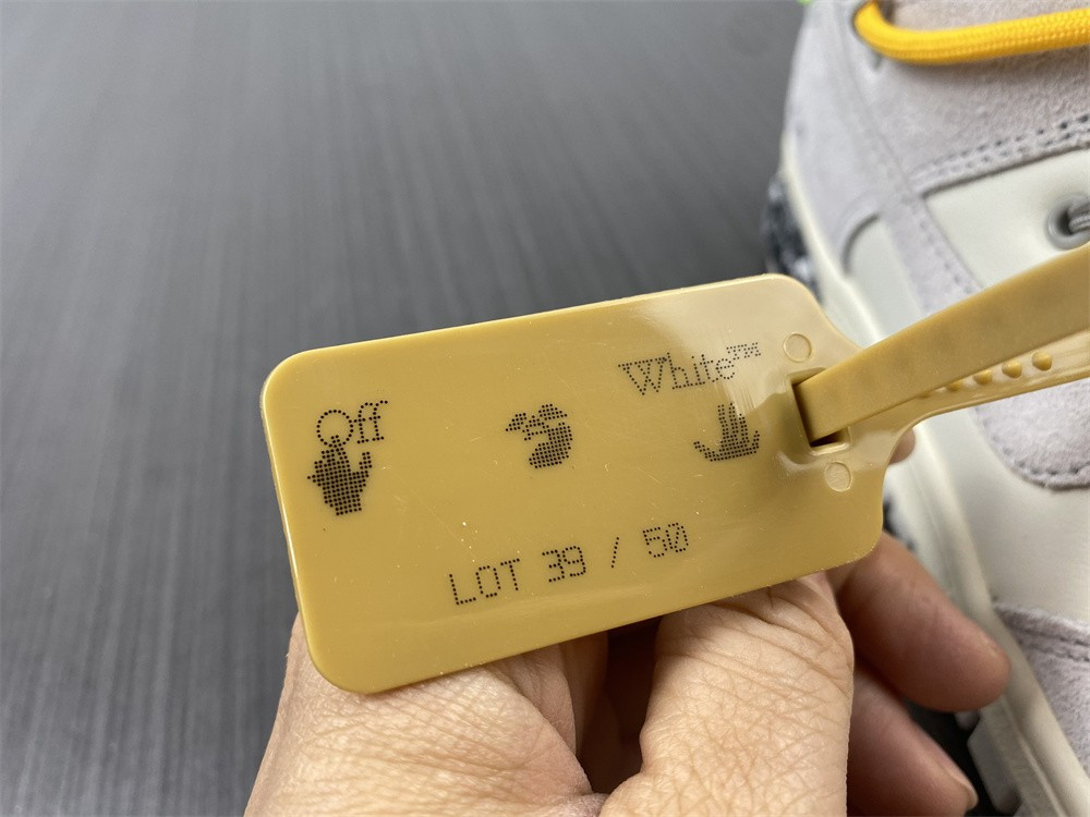 NIKE DUNK LOW OW LOT 39 OF 50 DJ0950-109