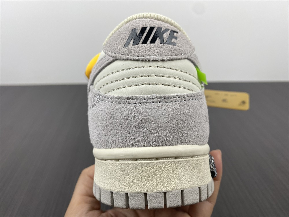 NIKE DUNK LOW OW LOT 39 OF 50 DJ0950-109