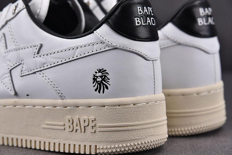 BAPE SNEAKERS