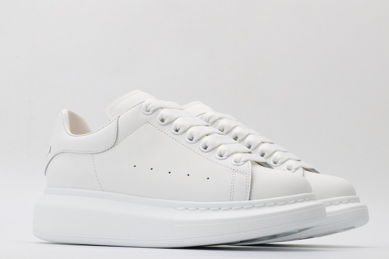 ALEXANDER MCQUEEN SNEAKER