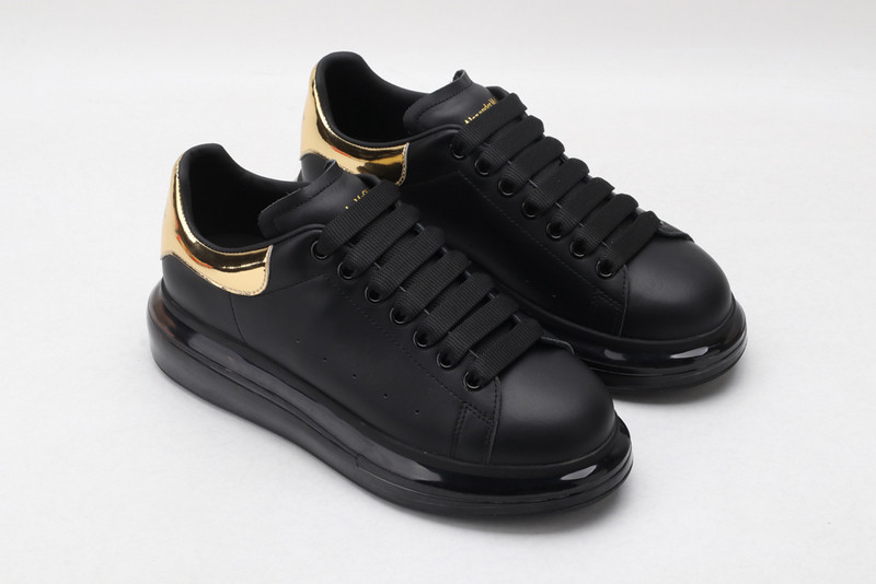 ALEXANDER MCQUEEN SNEAKER