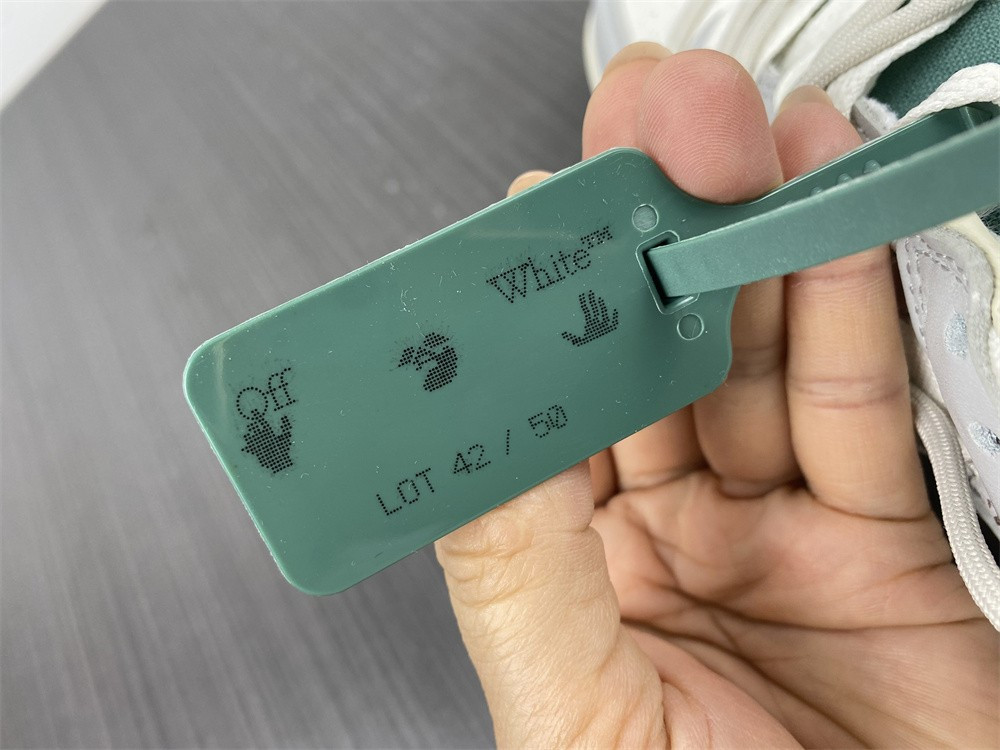 NIKE DUNK LOW OW LOT 42 OF 50 DM1602-117