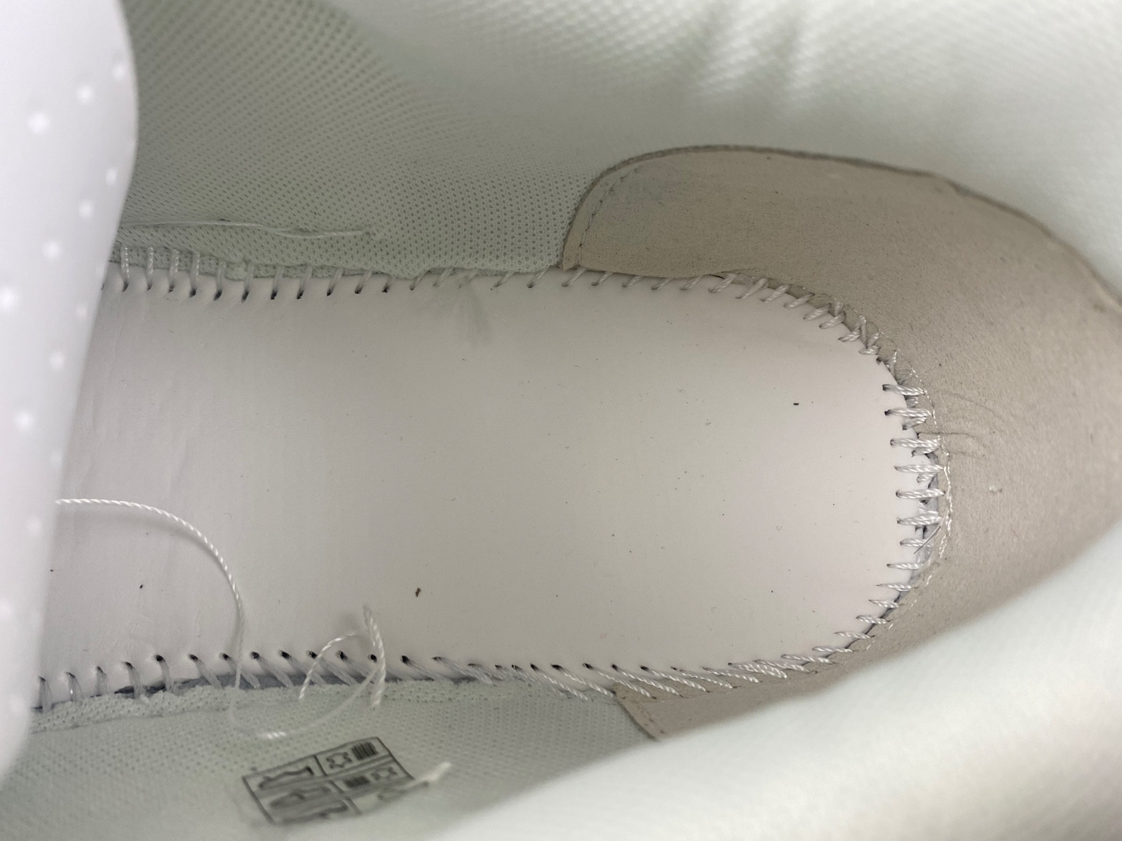 Off-White c/o Virgil Abloh