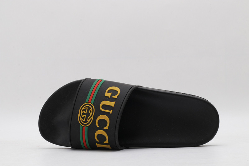 GUC LEATHER SLIDE
