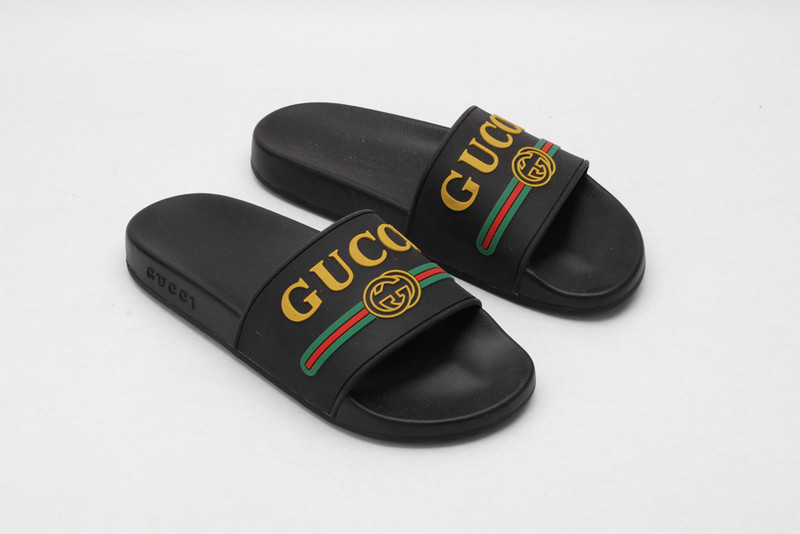GUC LEATHER SLIDE